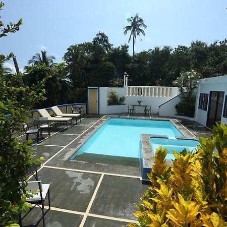 Guindulman Bay Tourist Inn Exteriör bild